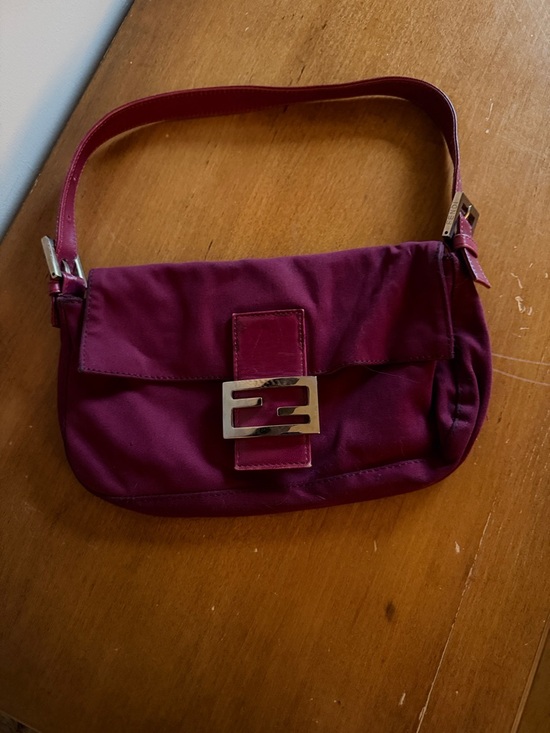 Handbags - Women's Burgundy Shoulder Bag with Silver Buckle